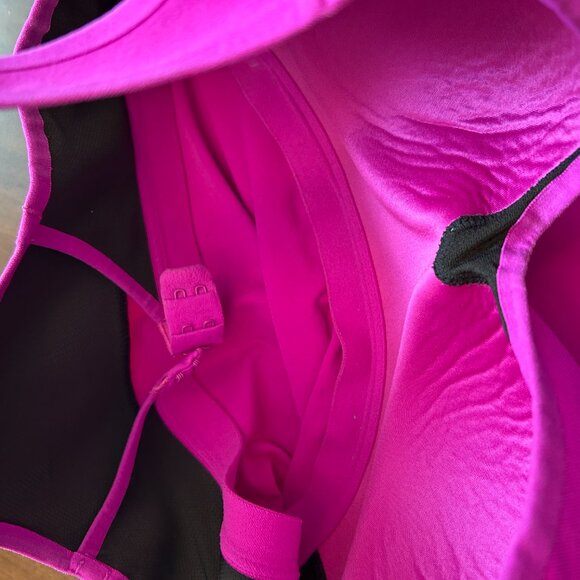 Victoria's Secret VSX Women's Purple Athletic Top Padded Cups Racerback Size 36C - Picture 9 of 15